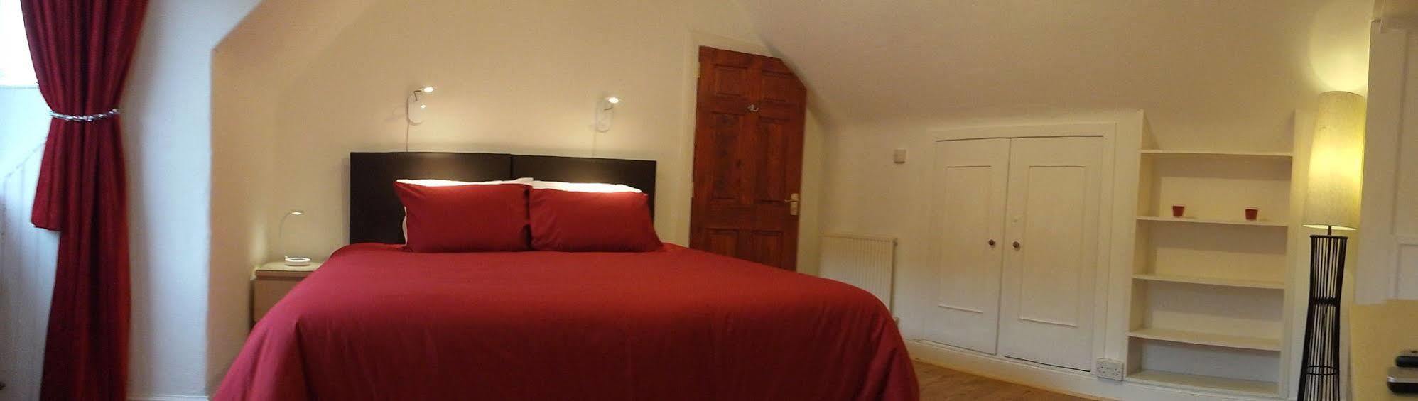 Bed & Breakfast The Golden Larches 3*